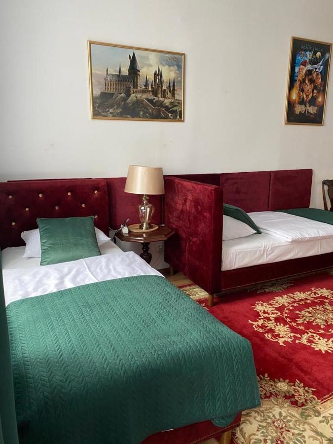 Nasze Kamienice Peron 9 I 3/4